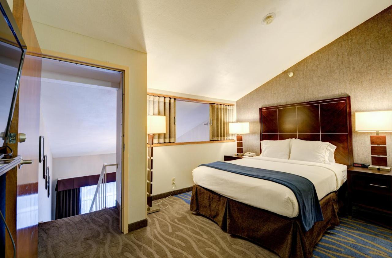 Holiday Inn Express San Diego - Rancho Bernardo, An Ihg Hotel ภายนอก รูปภาพ