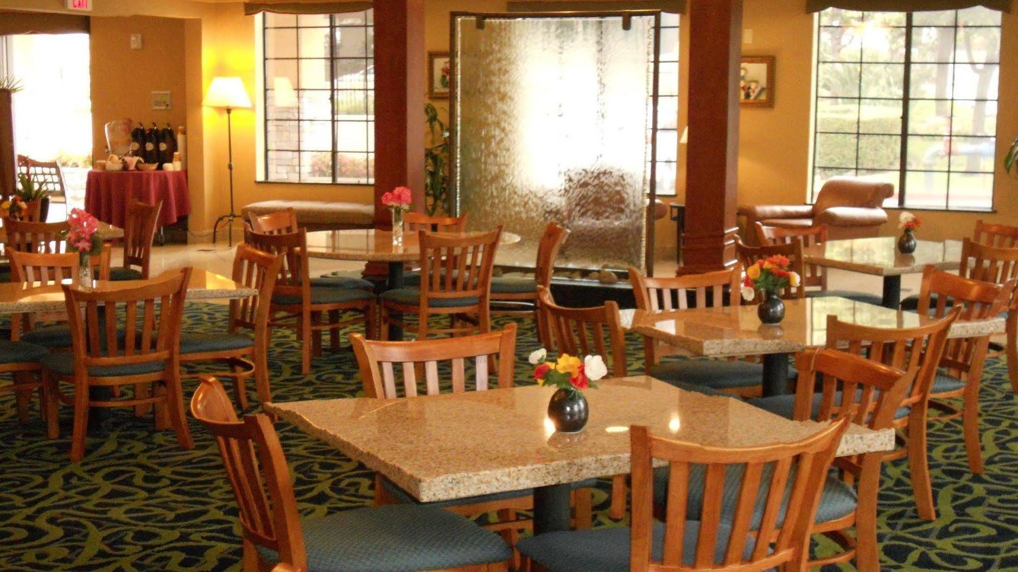Holiday Inn Express San Diego - Rancho Bernardo, An Ihg Hotel ภายนอก รูปภาพ