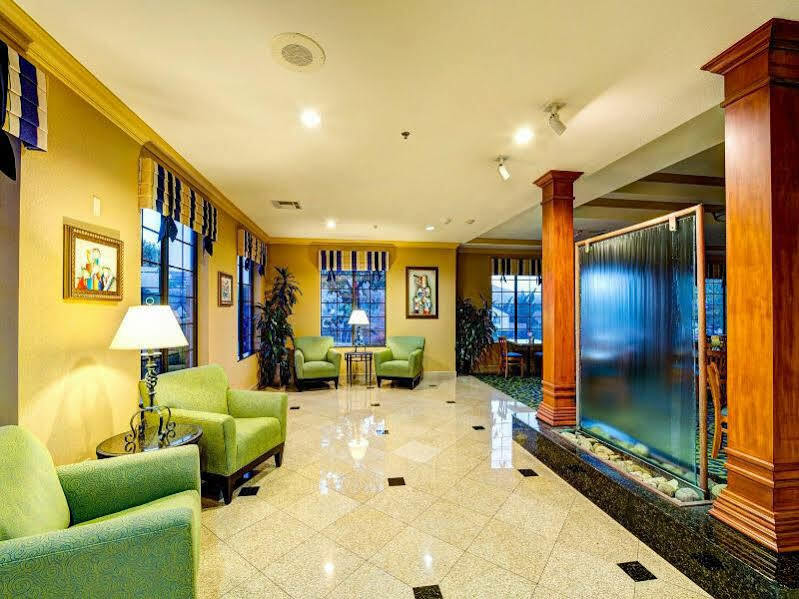 Holiday Inn Express San Diego - Rancho Bernardo, An Ihg Hotel ภายนอก รูปภาพ